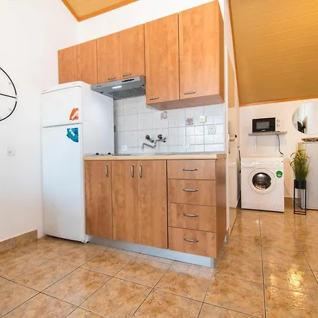 Emmeline Apartment Tisno